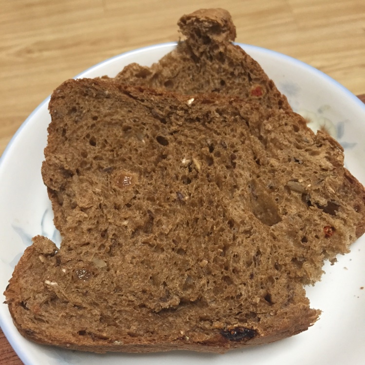 松软的面包机面包