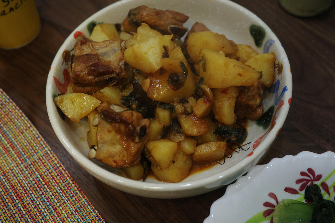 土豆炖排骨