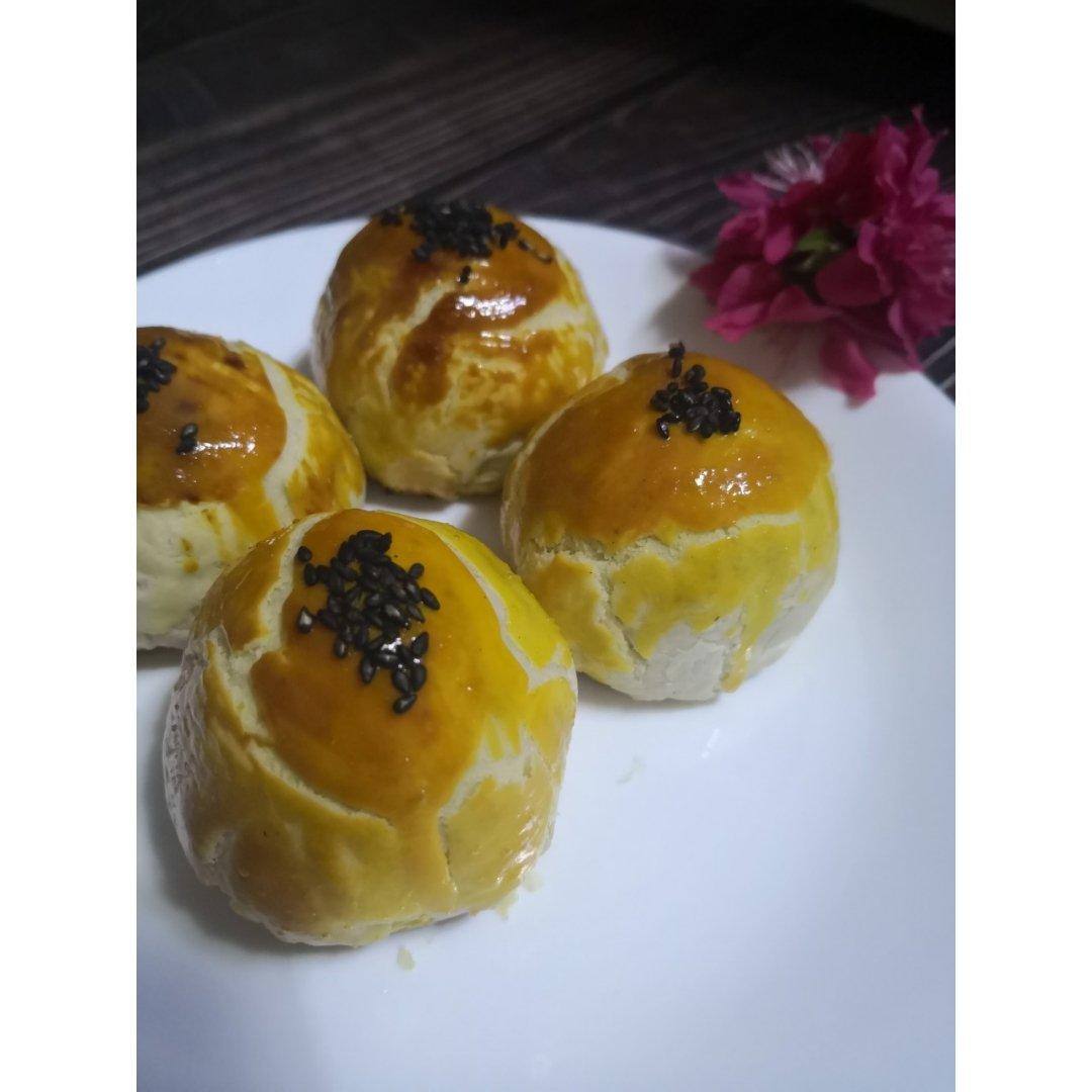 蛋黄酥