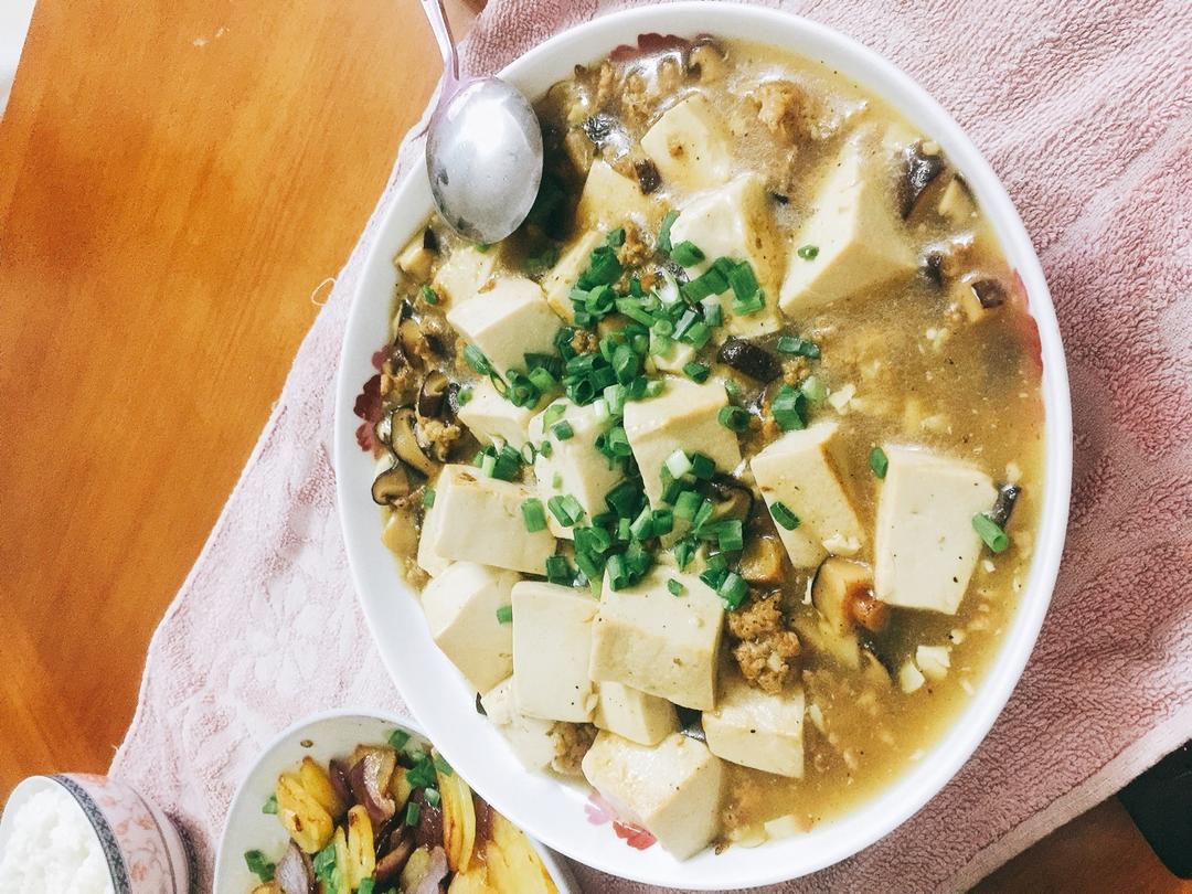 超级下饭的香菇肉沫豆腐