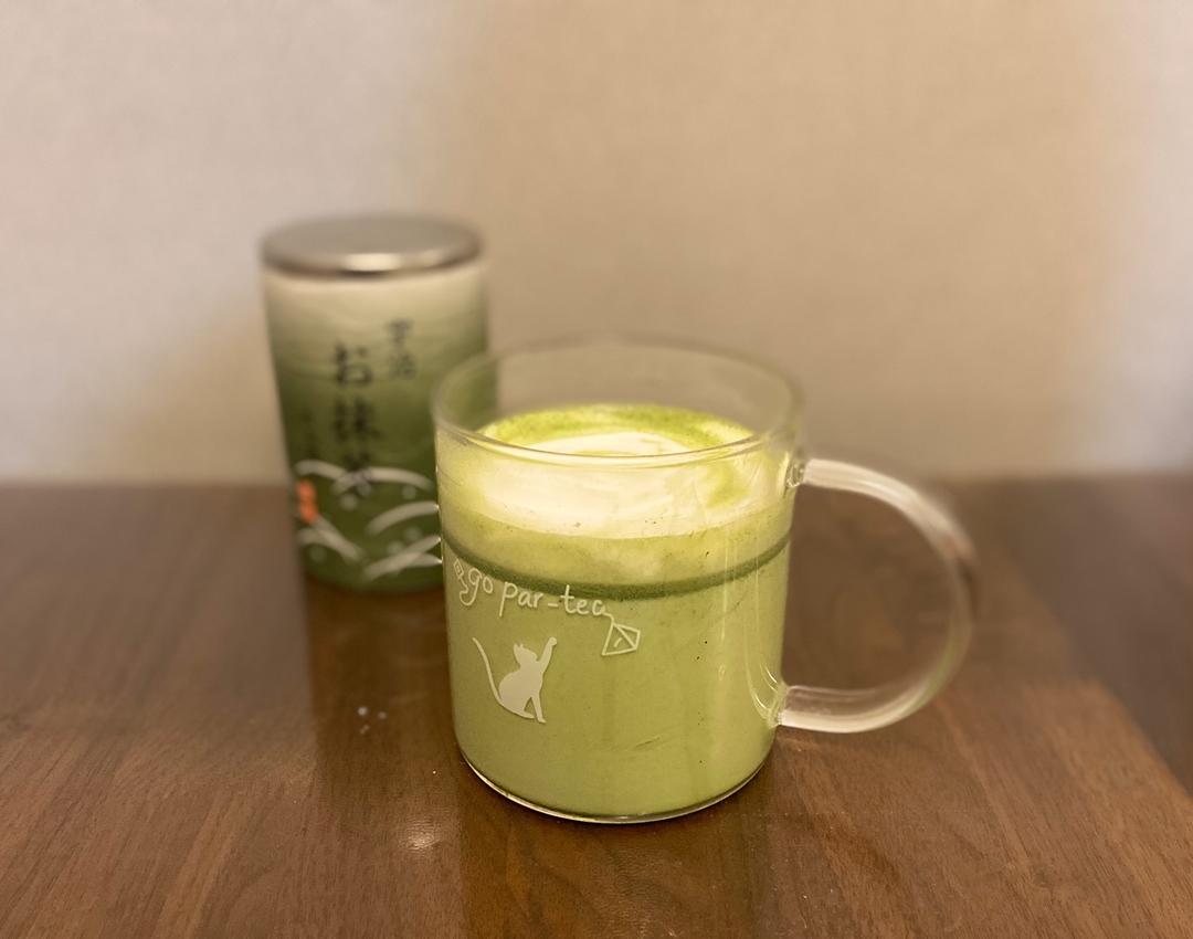 热抹茶拿铁-成熟口味抹茶拿铁