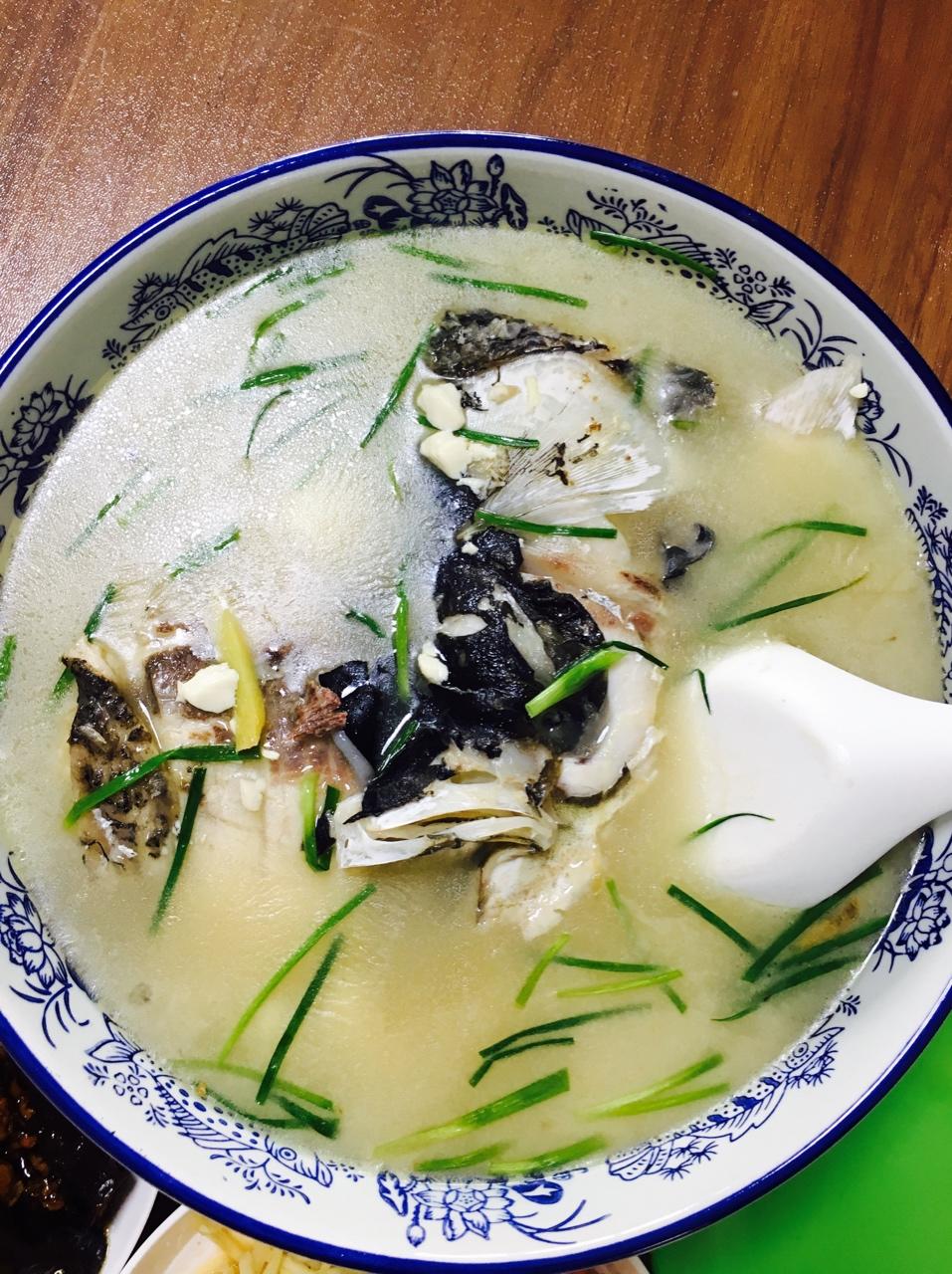 鱼头豆腐煲
