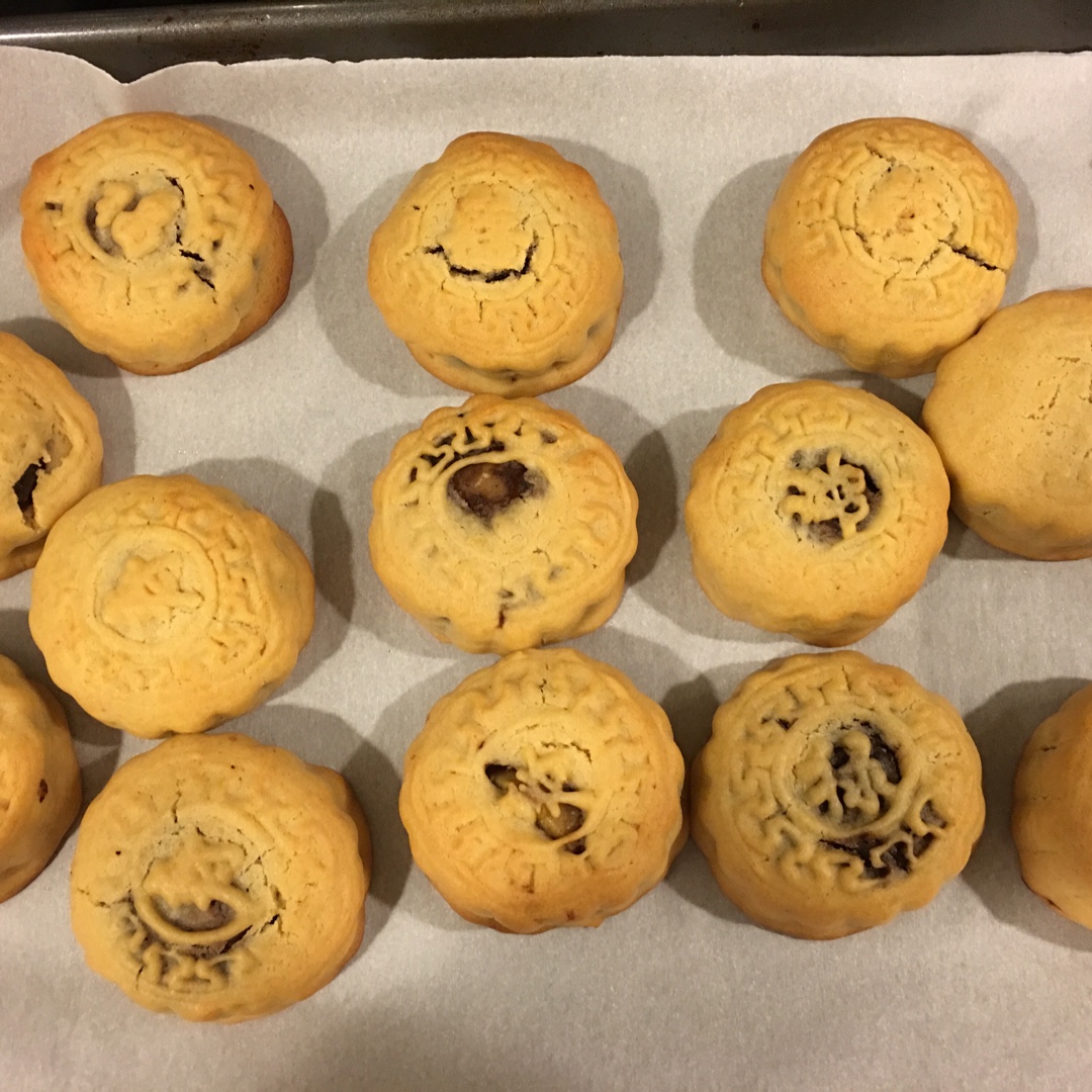 广式月饼—蛋黄莲蓉月饼