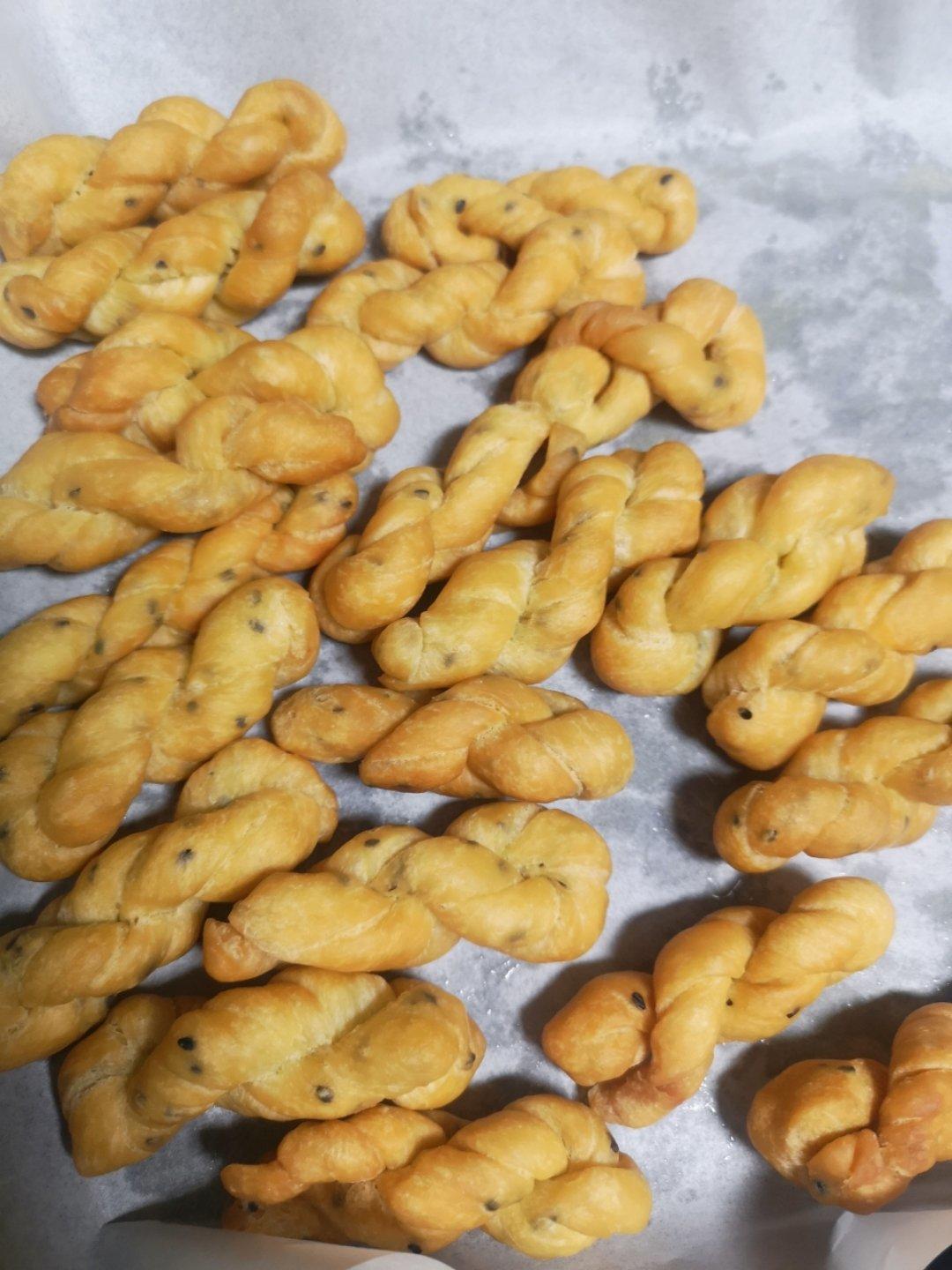 酥脆小麻花做法