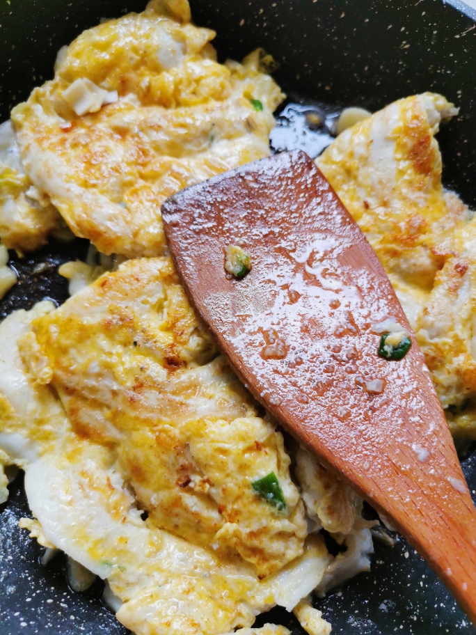鸡蛋煎面条鱼(银鱼)的做法 步骤5