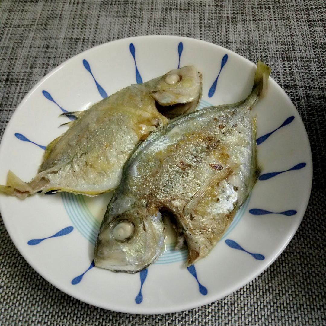 图解“煎鱼~入味又不破皮”的简单方法