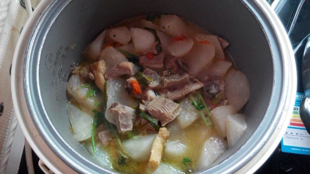 羊肉炖白萝卜