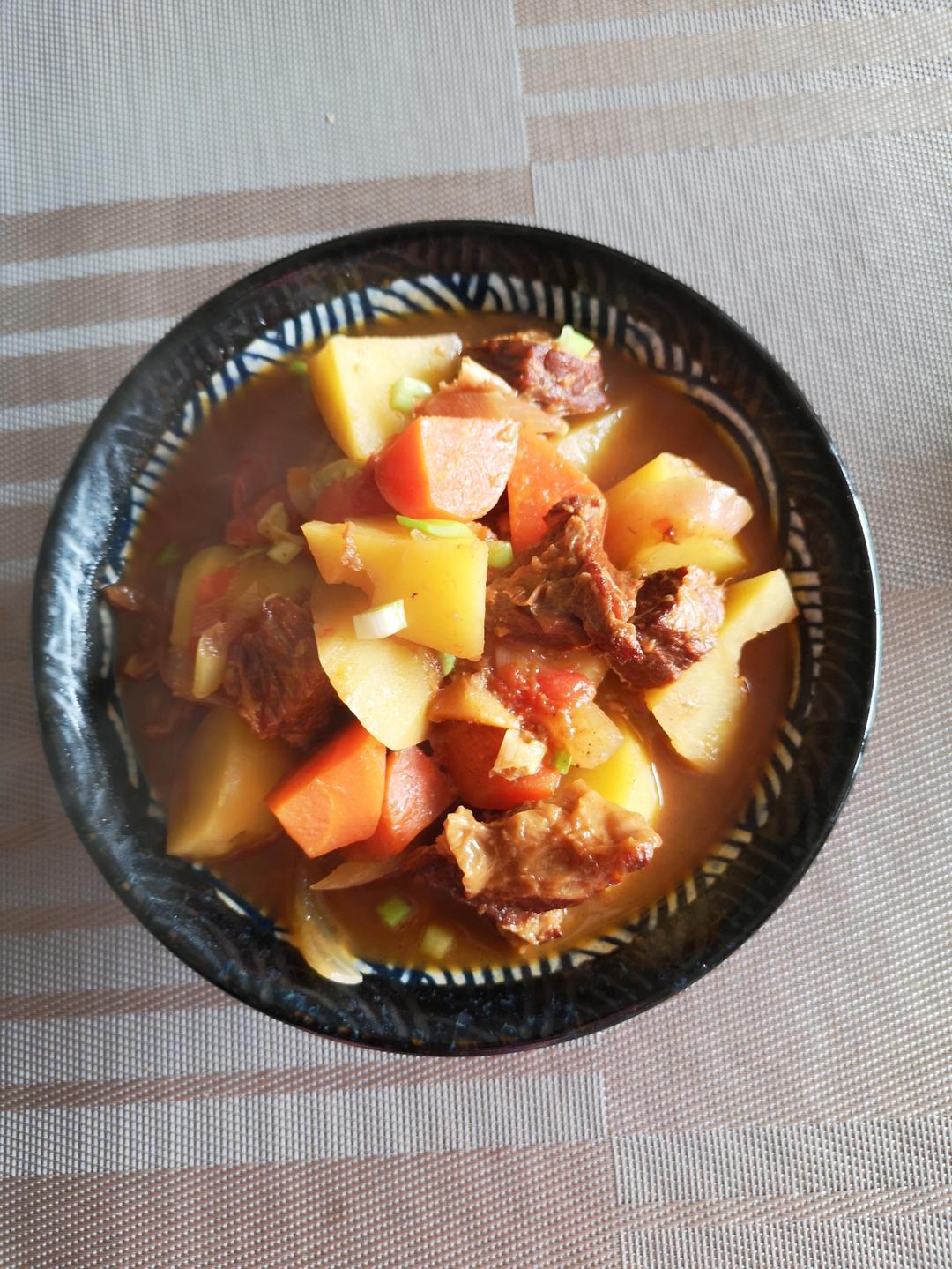 番茄土豆炖牛腩