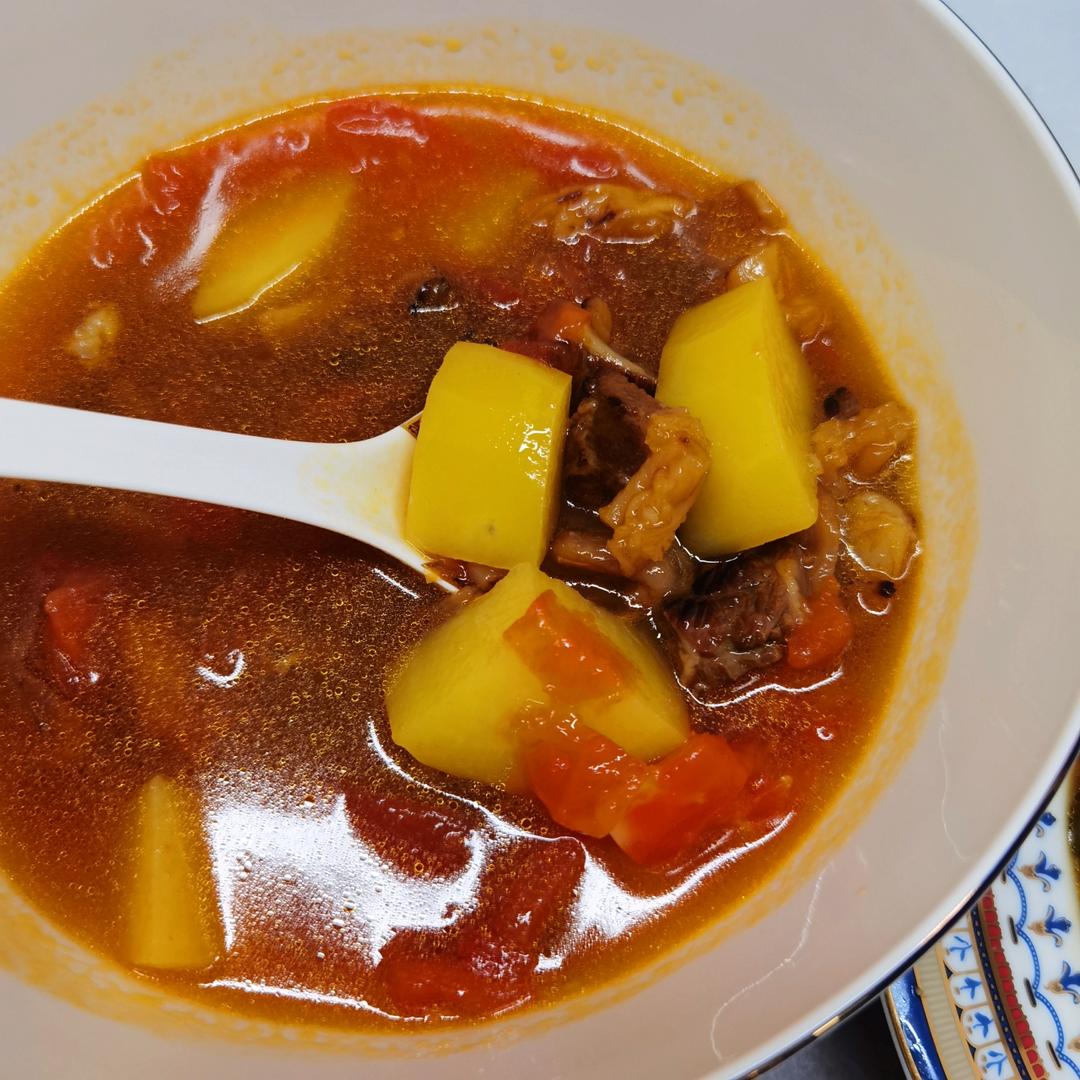 番茄土豆炖牛腩