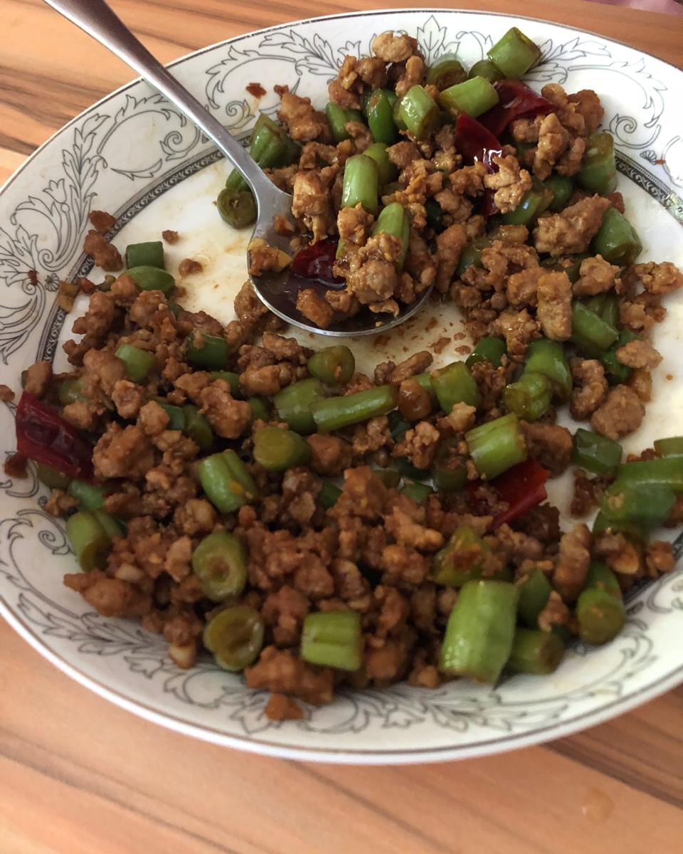肉沫豆角下饭菜