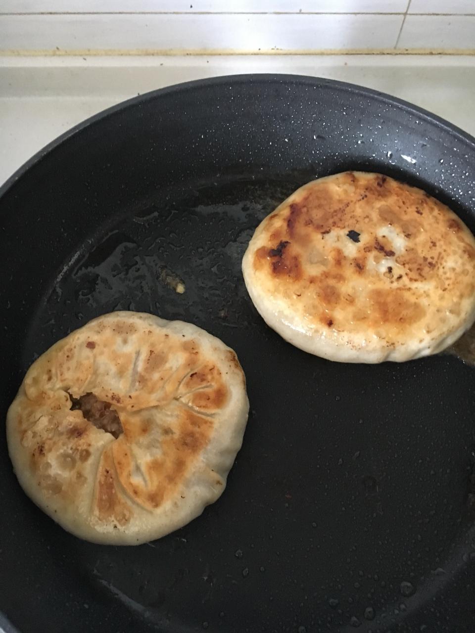 carolynxg做的免揉皮薄不破的馅饼