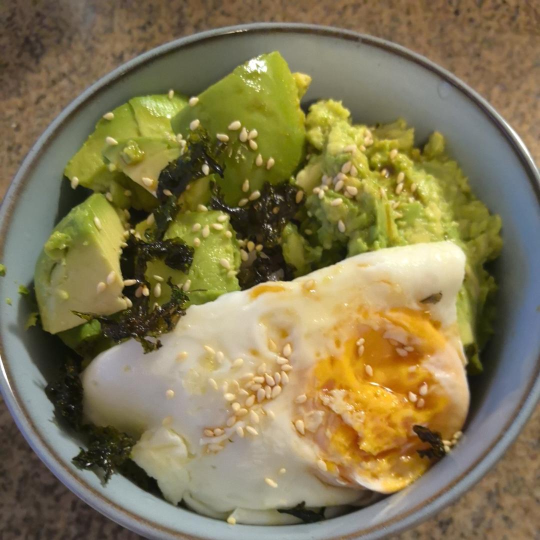牛油果拌饭
