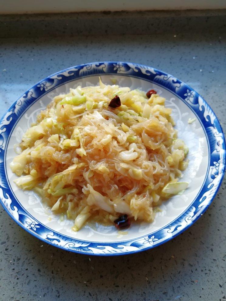 卷心菜炒粉丝 Glass noodles with Cabbage