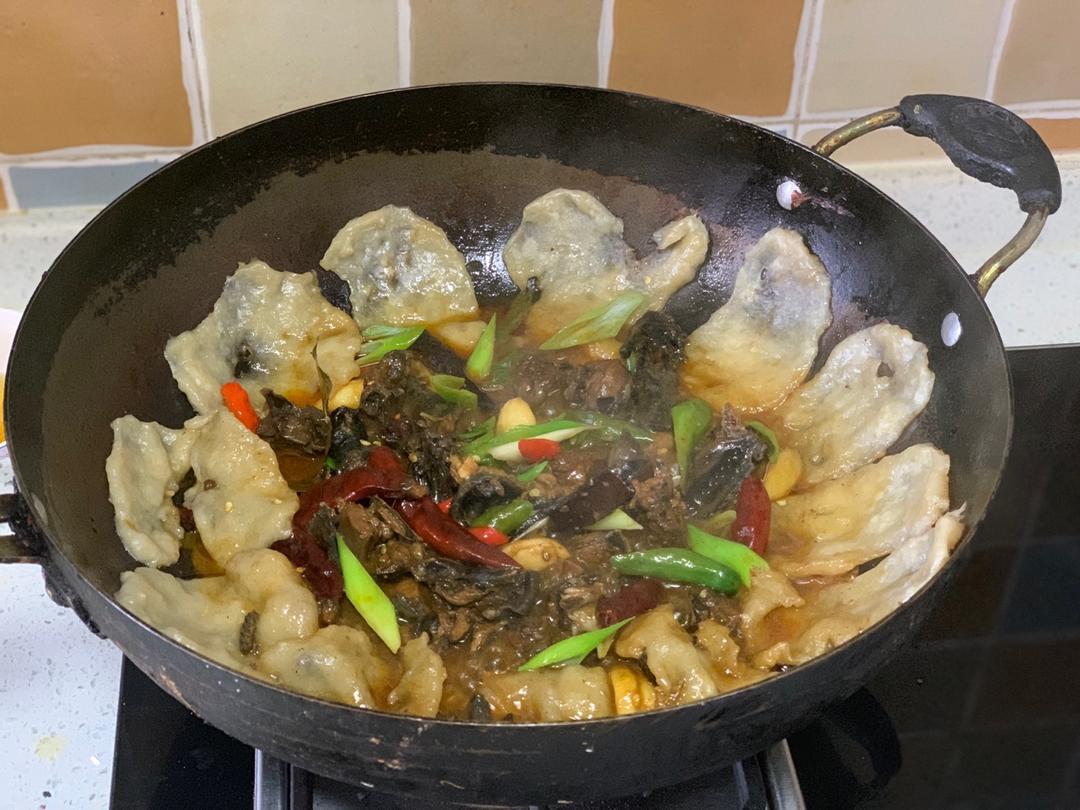 地锅鸡+自制红油【曼食慢语】