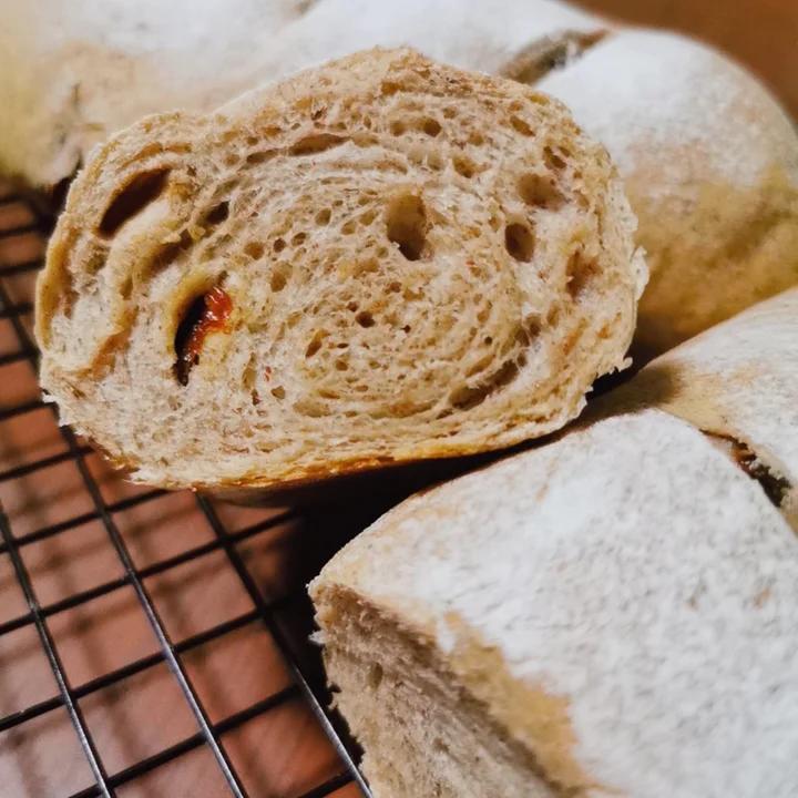 全麦红糖桂圆软欧包