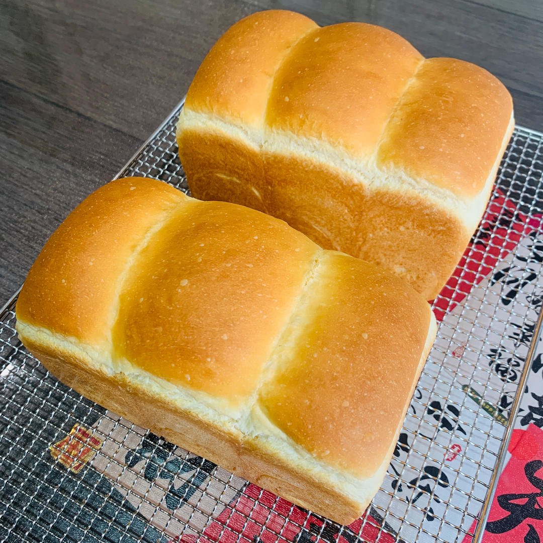 顶级黄金椰蓉吐司