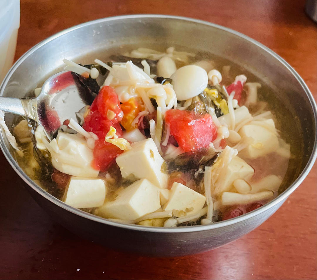 番茄豆腐金针菇汤