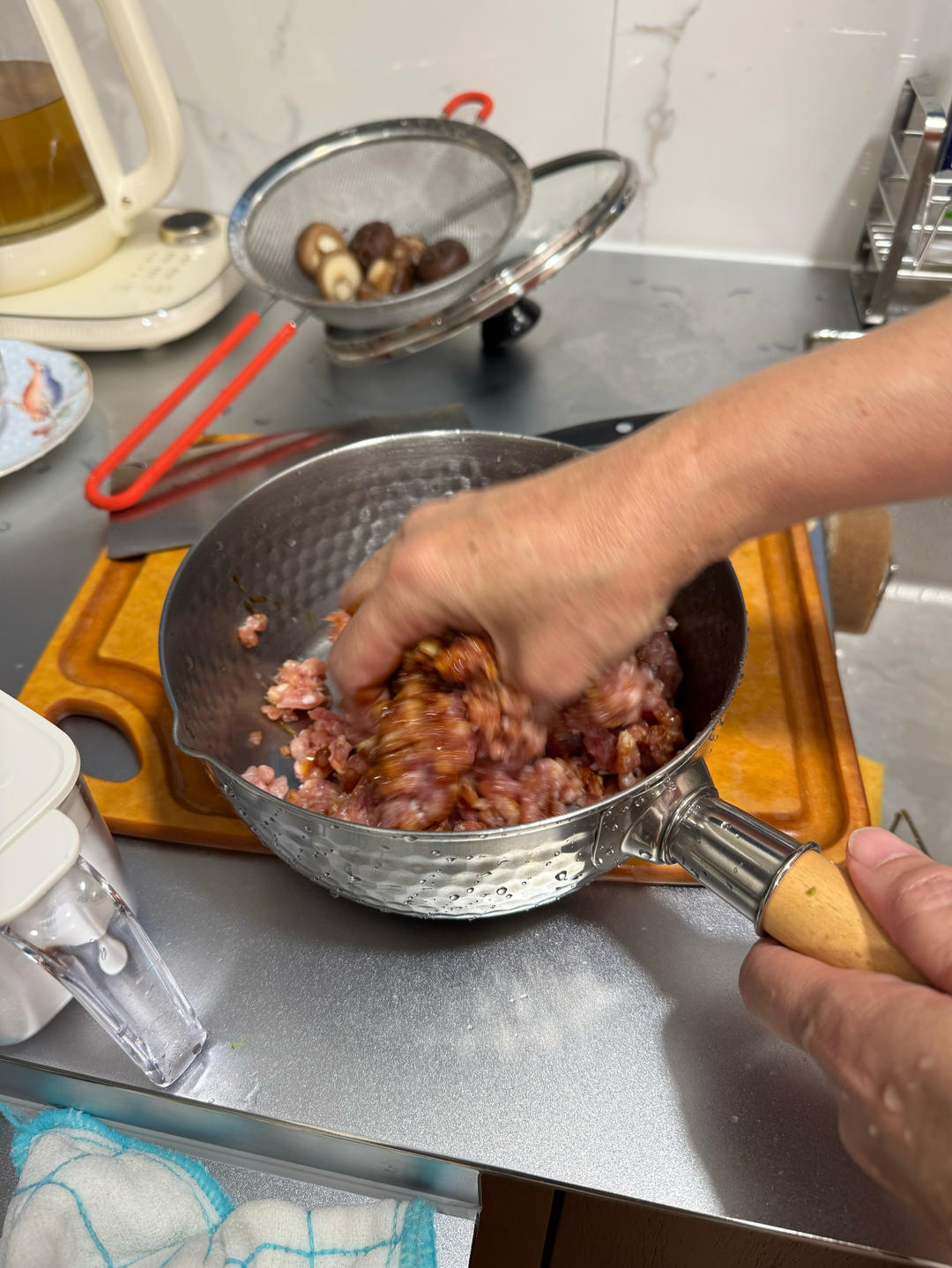 纯奶手撕吐司的做法 步骤1