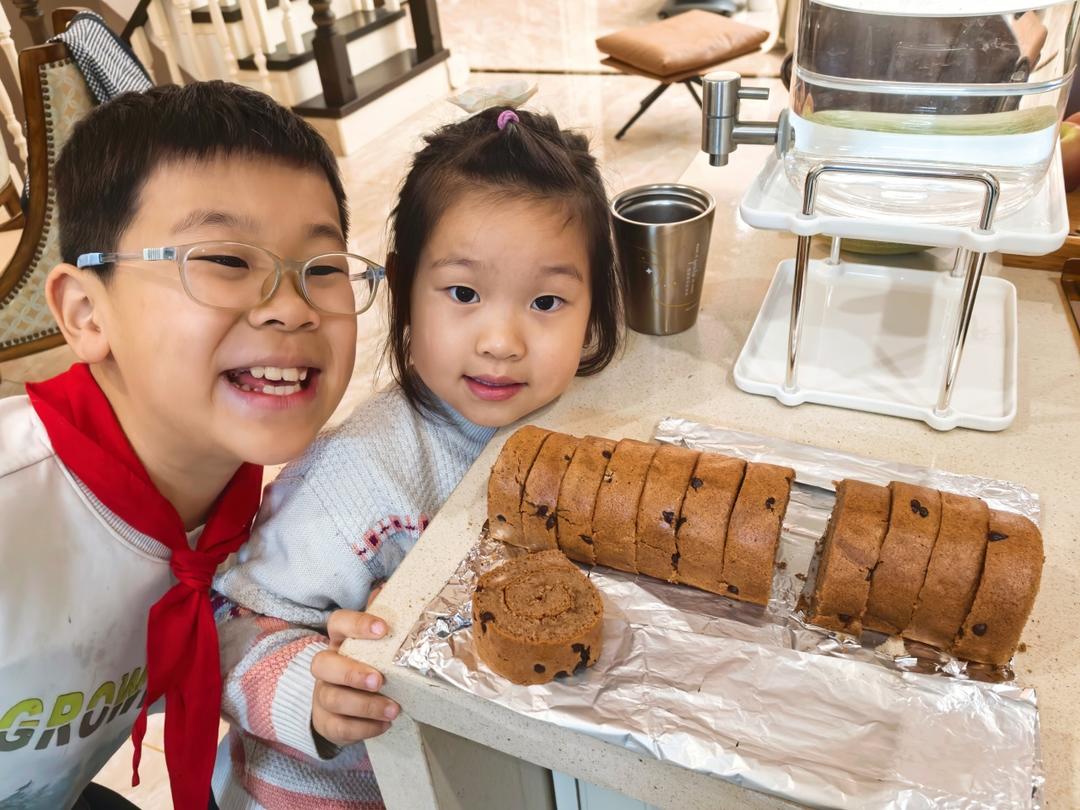 蛋糕卷这样做‼️不掉皮不开裂（小视频食谱）