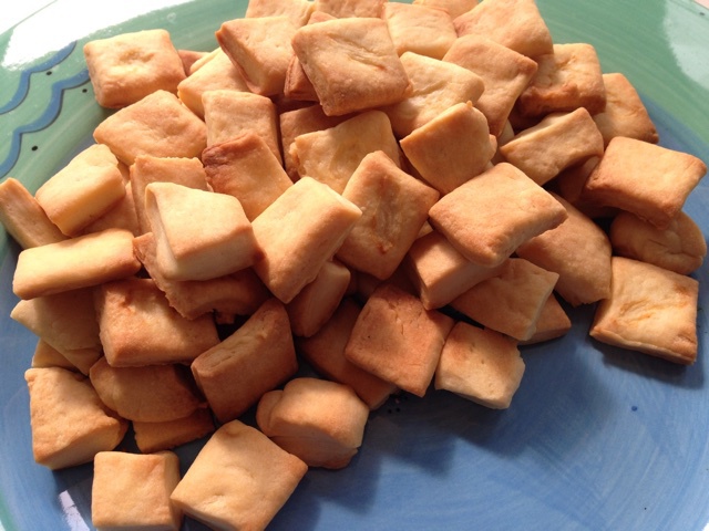 牛奶方块小饼干