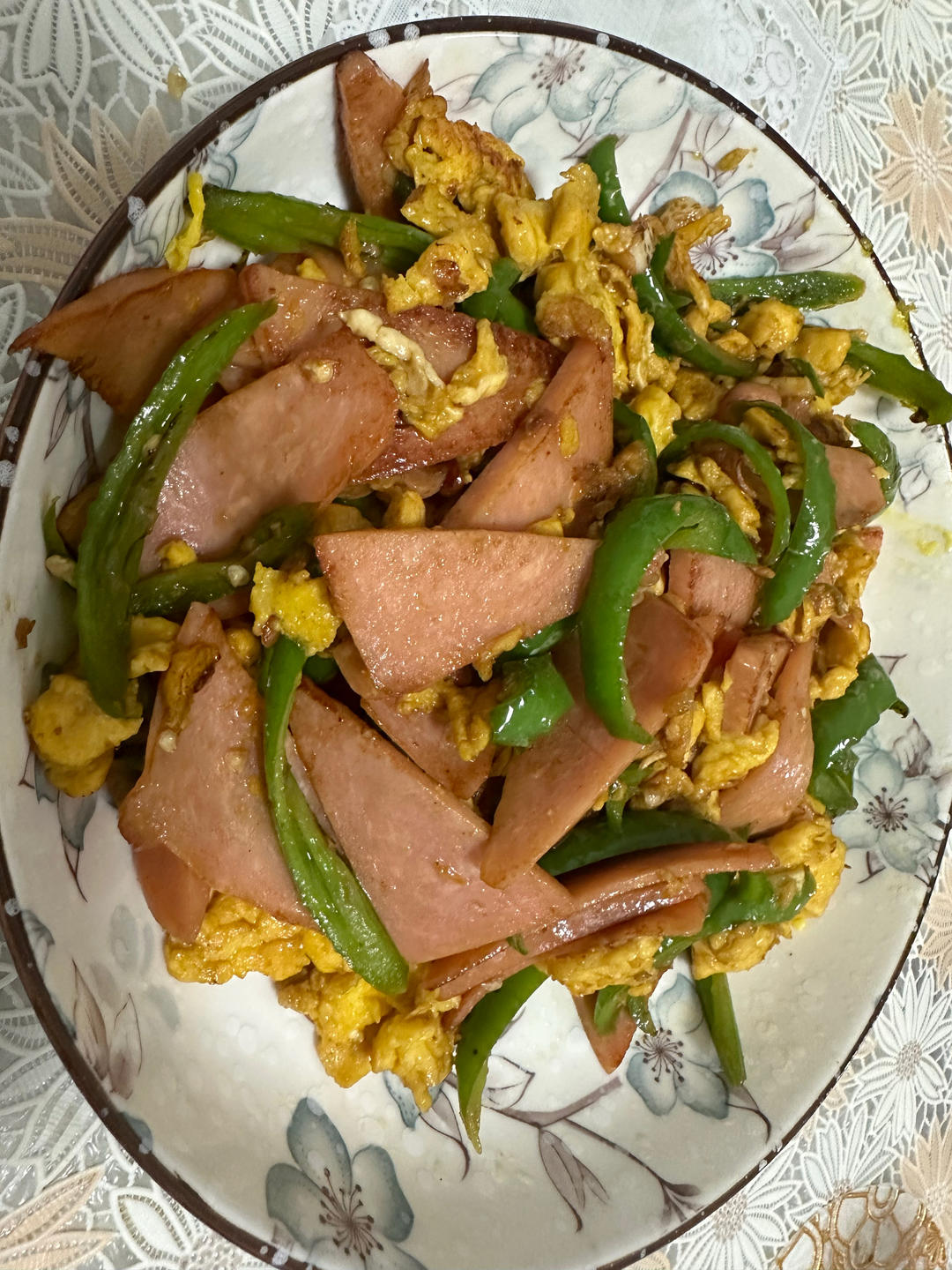 超下饭的青椒火腿炒蛋