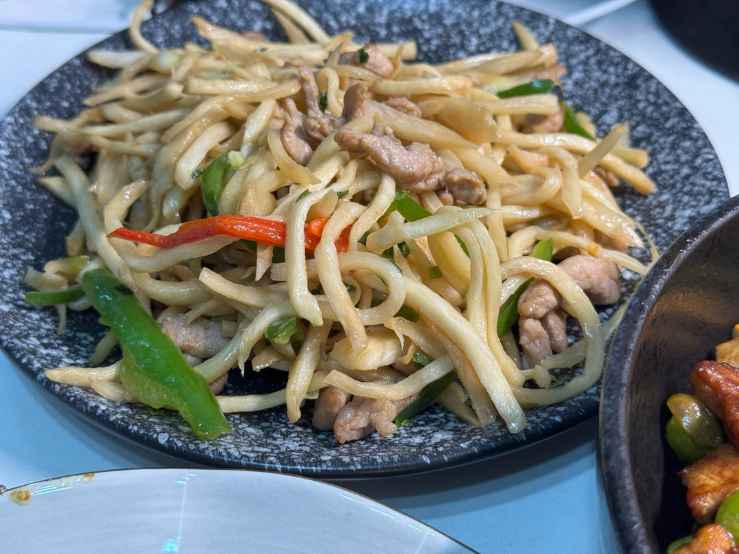 ♨️家常菜.茭白炒肉丝.马克西姆不粘锅