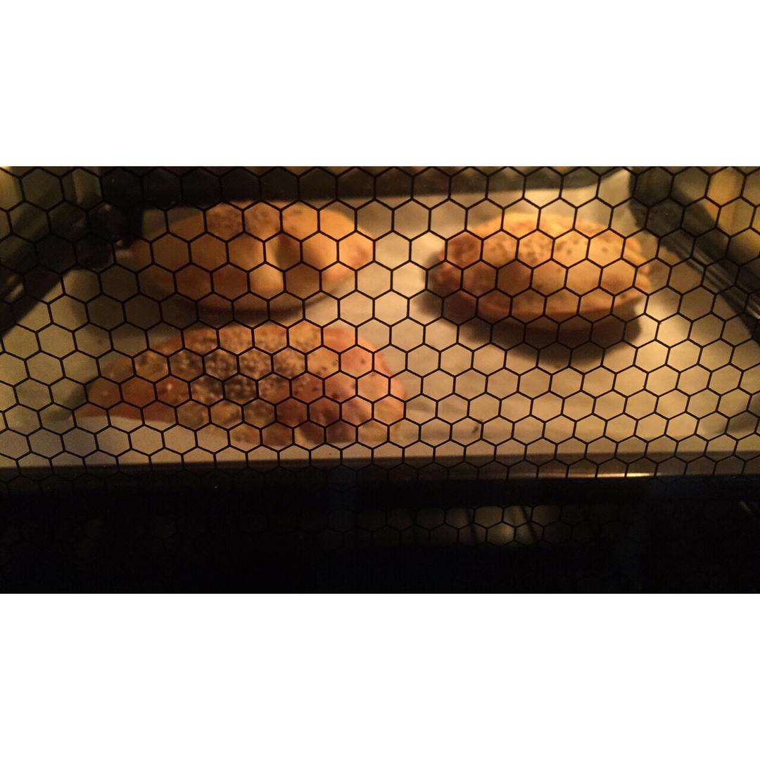 气球面包🎈Gonggal-ppang (对！我的韩文名叫-公该棒!hahaha)