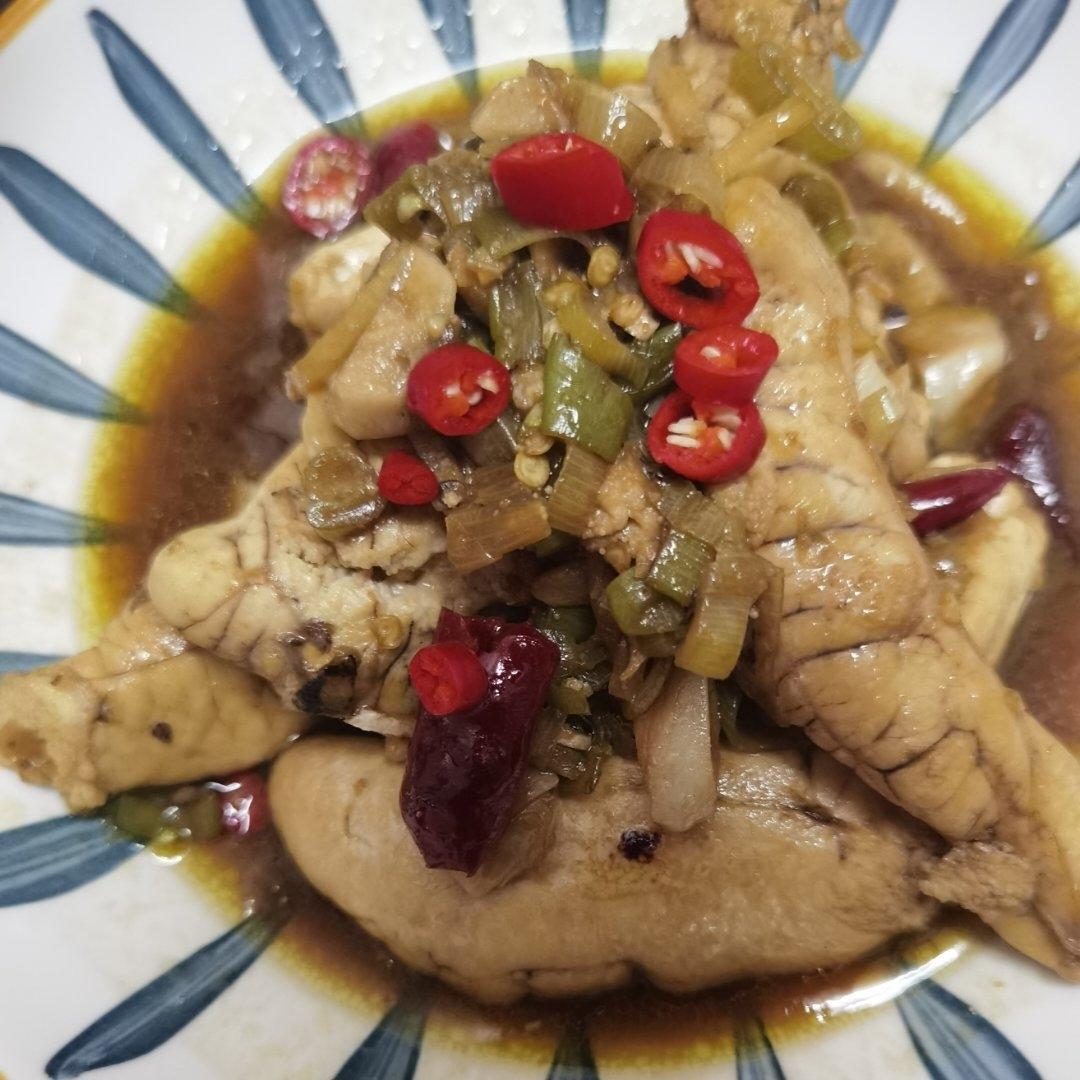 🔥🐟无敌下饭的家常烧鱼籽（干锅鱼杂）🍚🥤