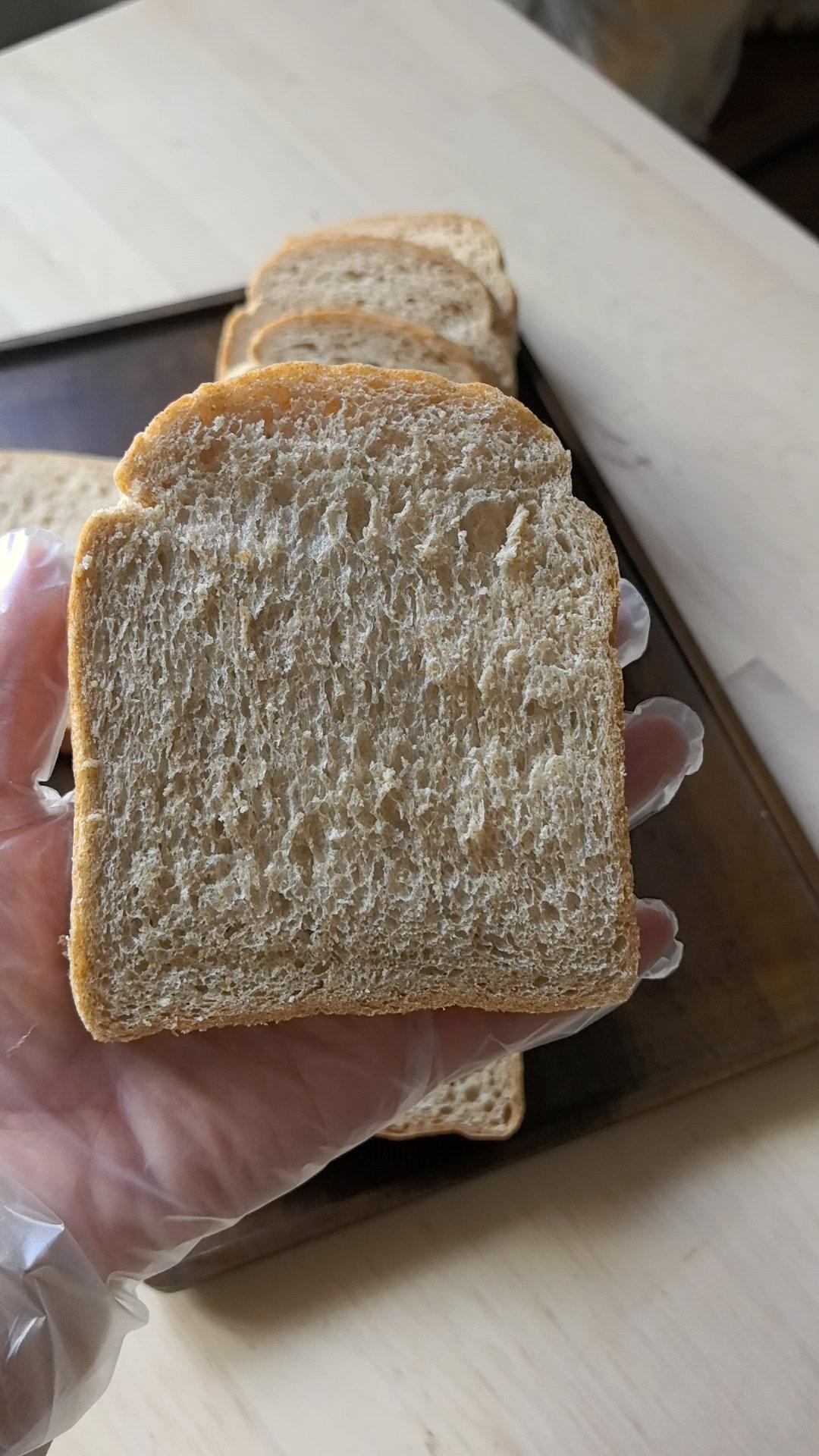 无油无糖纯全麦面包