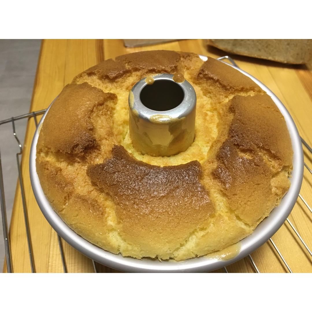 轻盈如云朵般的戚风蛋糕 后蛋法 超级详细附视频