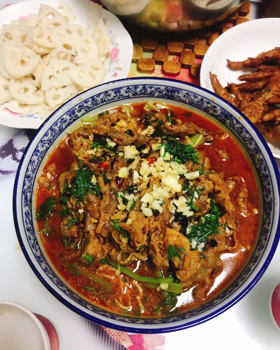 微辣的金针肥牛