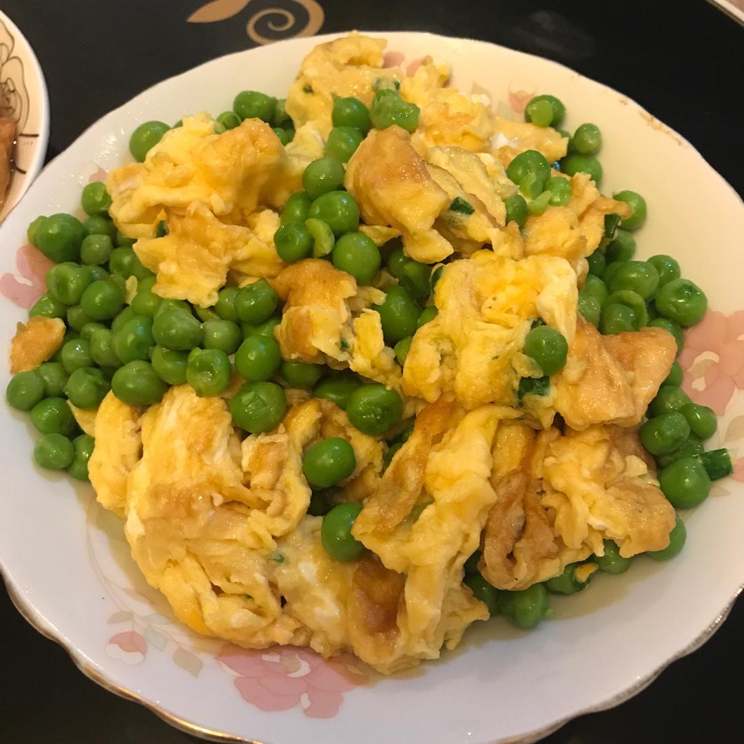 豌豆炒鸡蛋