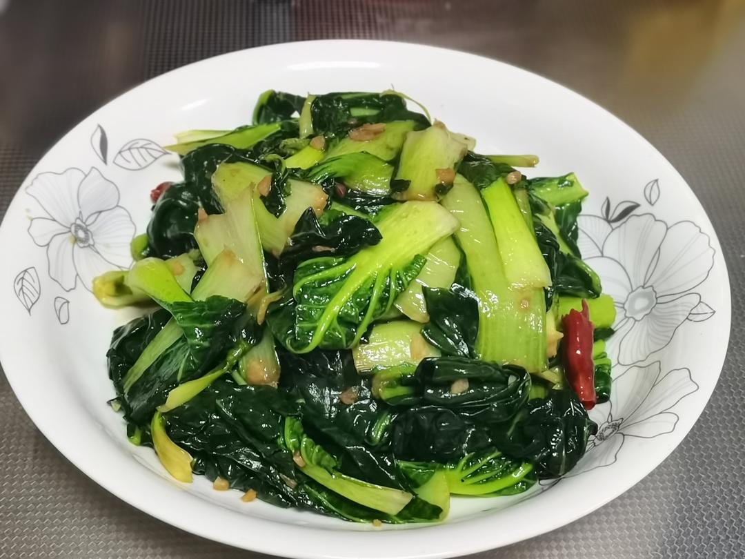 蚝油蒜香菊花菜