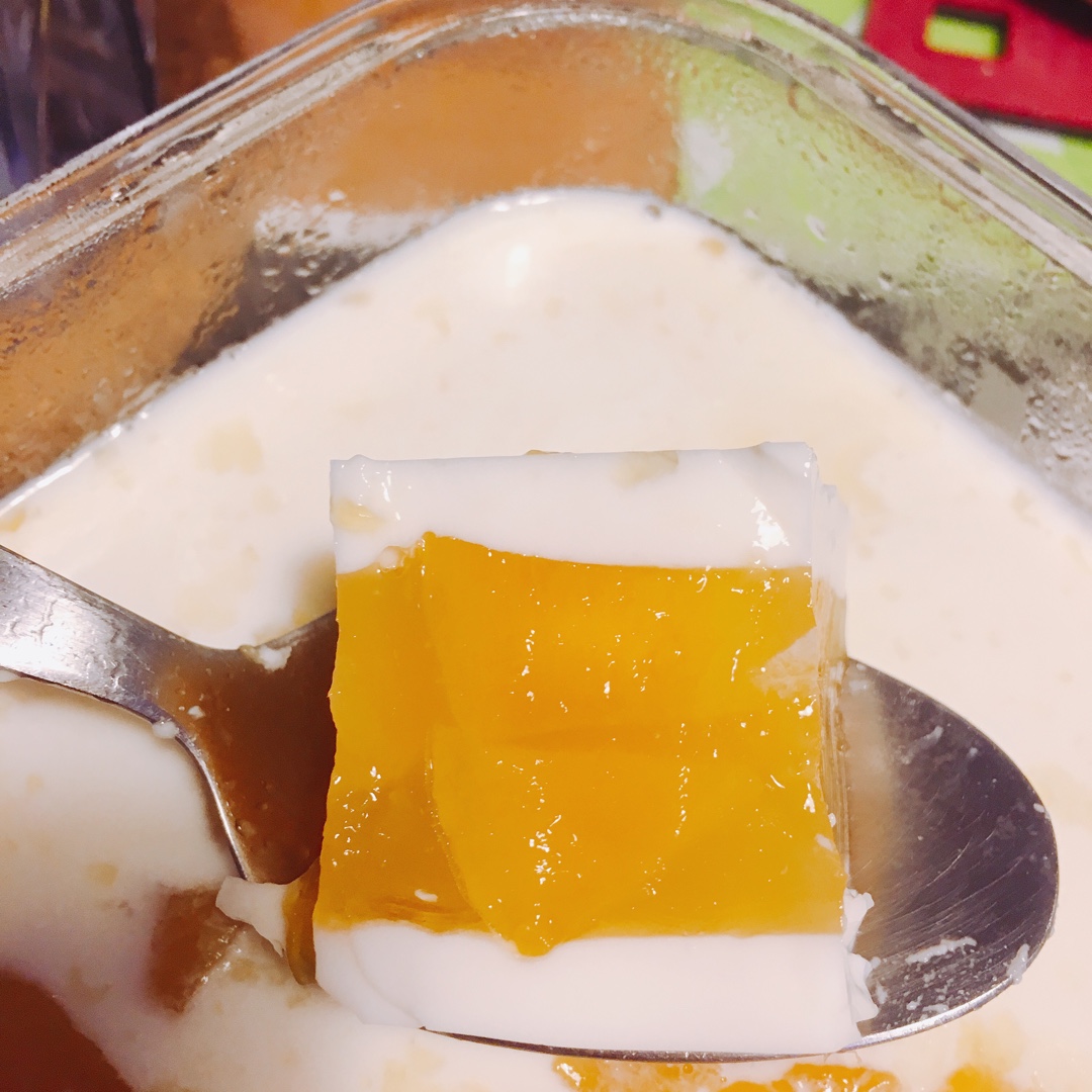 芒果椰汁千层糕