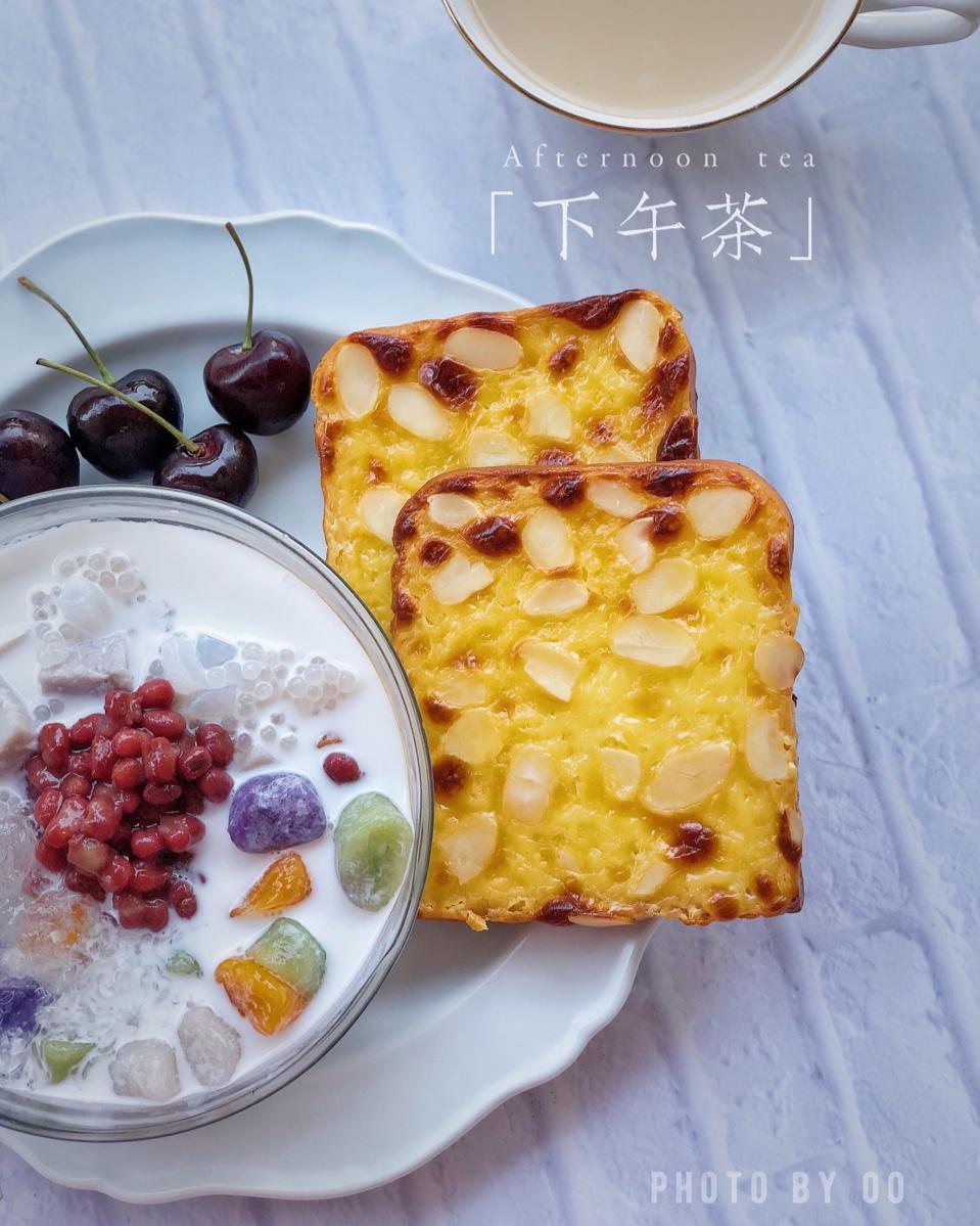 零失败快手岩烧乳酪(熔岩吐司)十分钟网红早餐，好吃哭