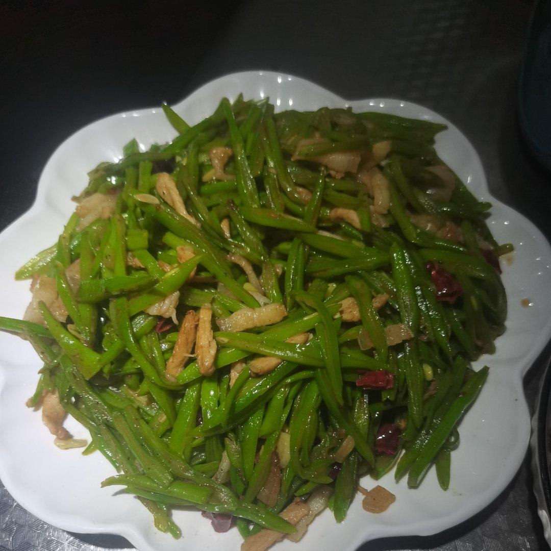 炒肉就得嫩—豆角炒肉（四季豆）