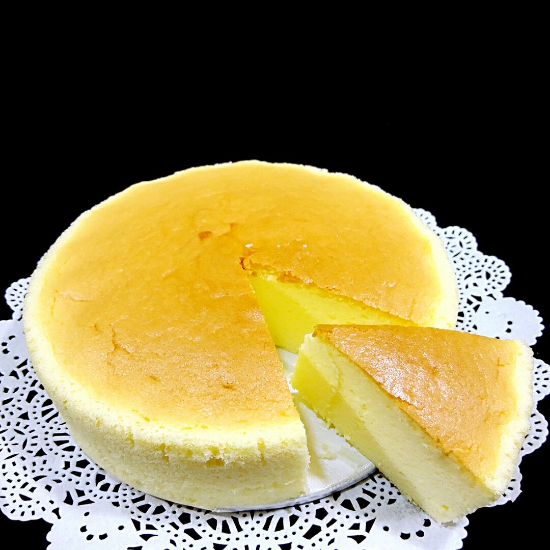 康乃馨1975做的轻乳酪芝士蛋糕6寸皮黑森林