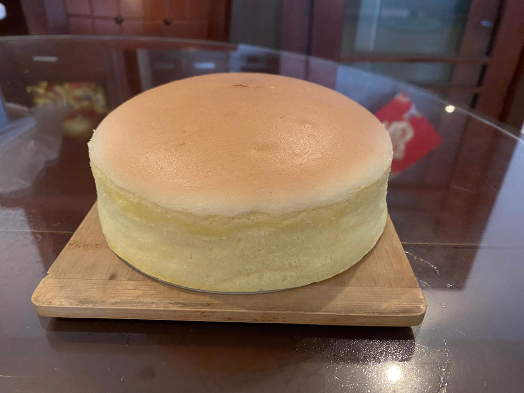 堪比柯基屁股
爆浆芝士🧀古早蛋糕