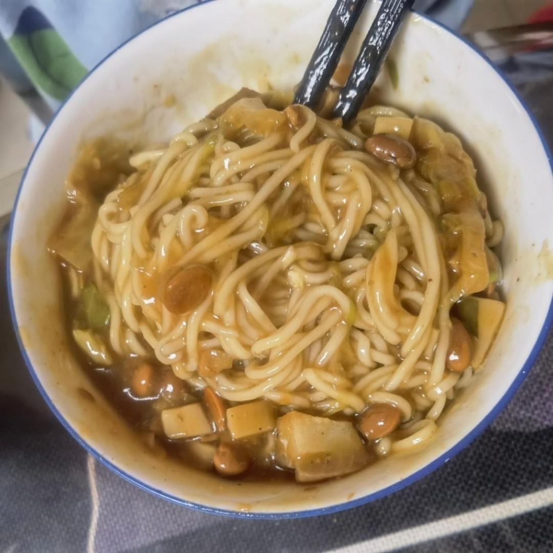 有碱面条，西北甘肃黄面