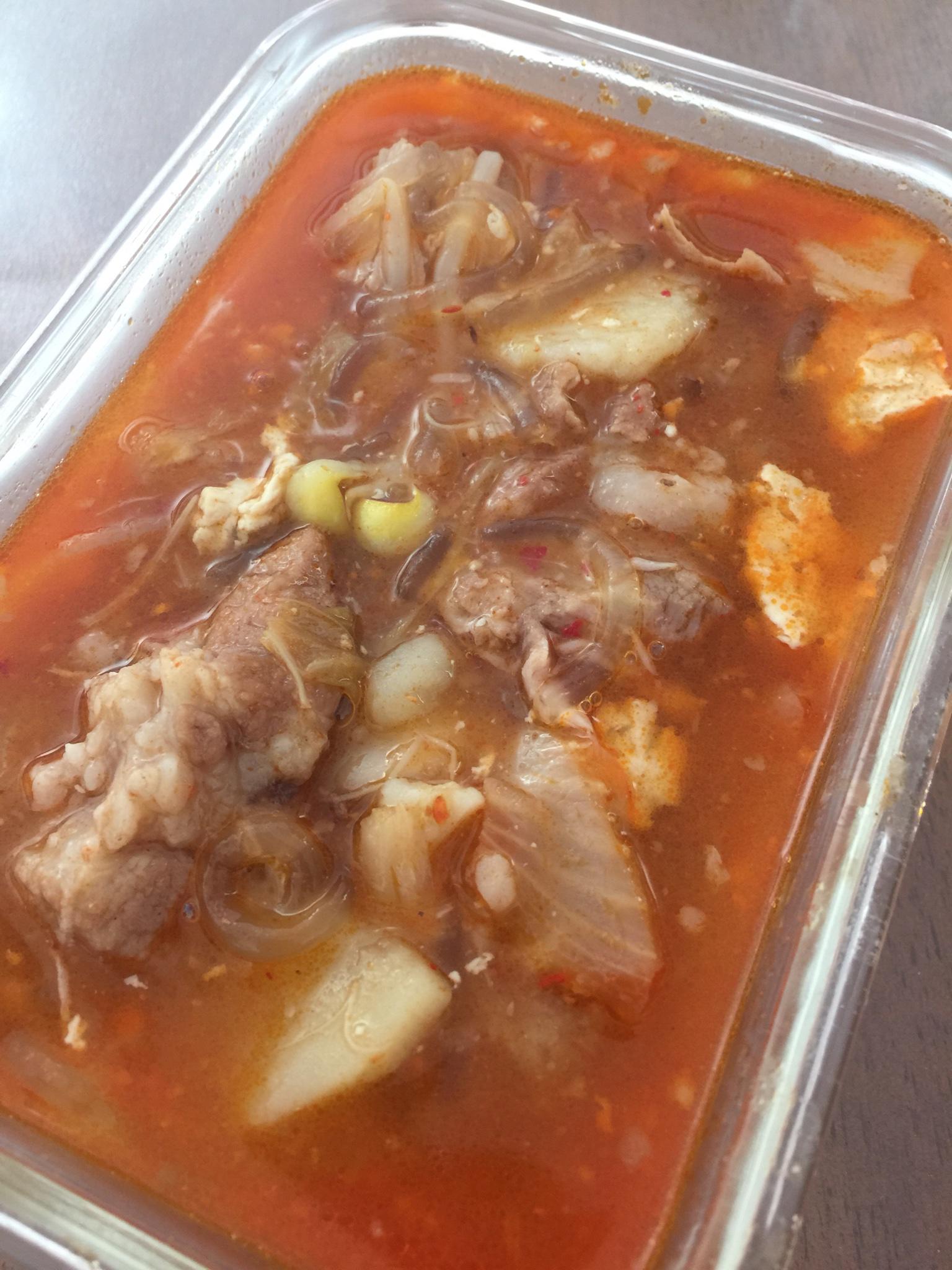 韩式泡菜排骨锅的做法