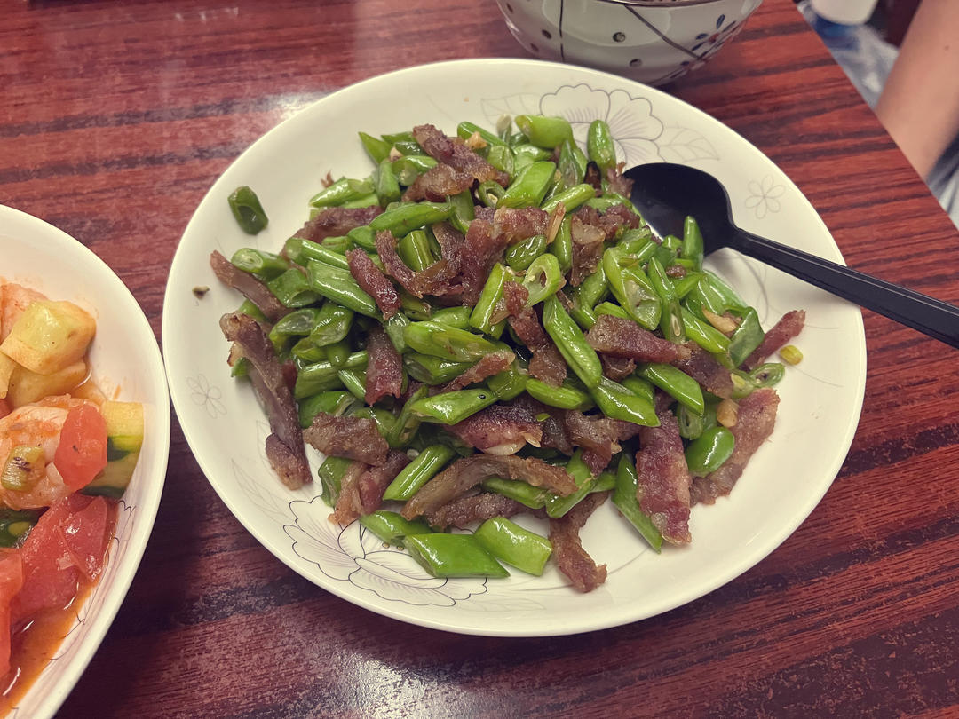 豇豆炒香肠