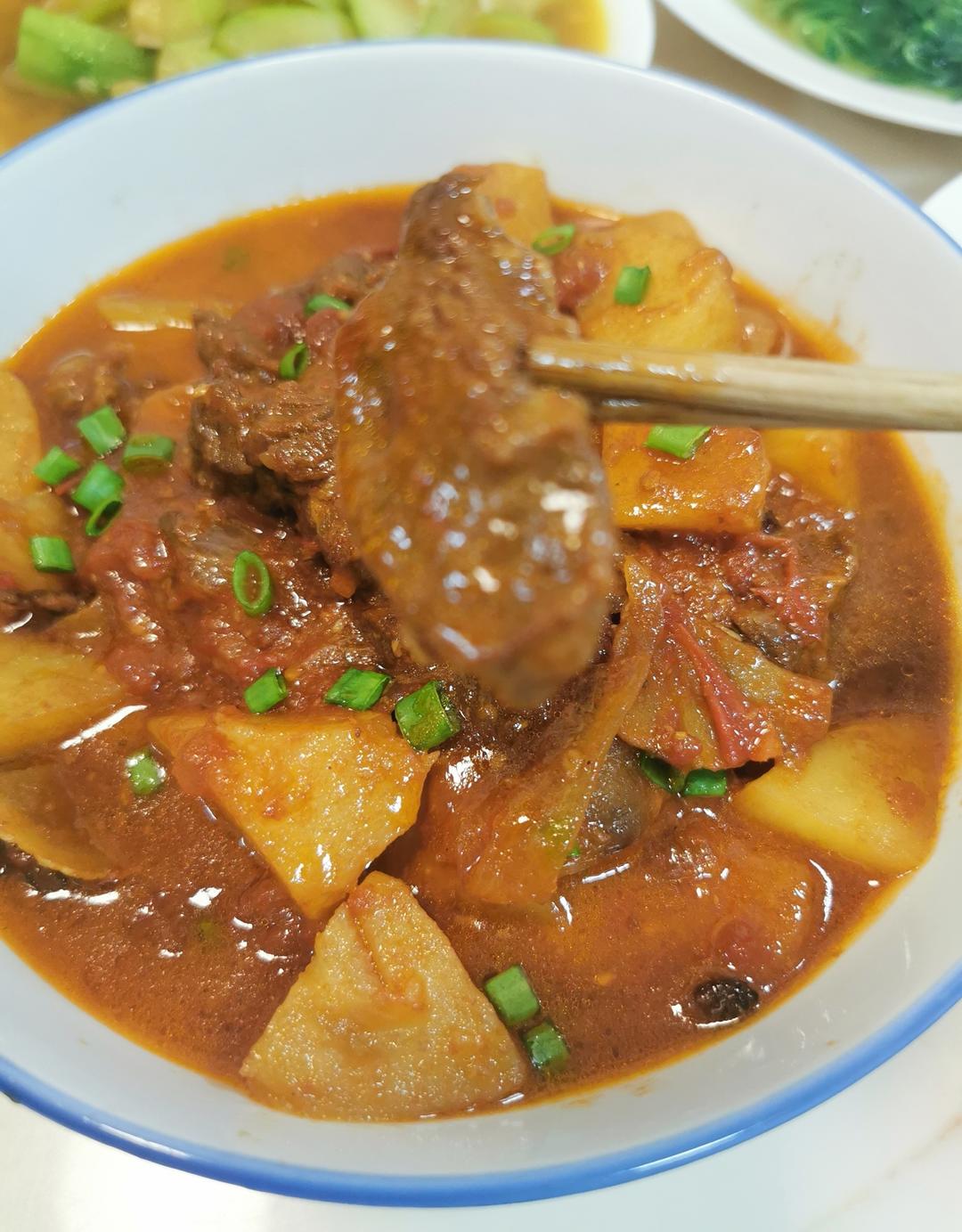 番茄土豆炖牛腩