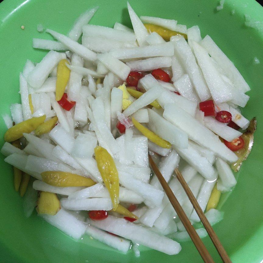 糖醋腌萝卜