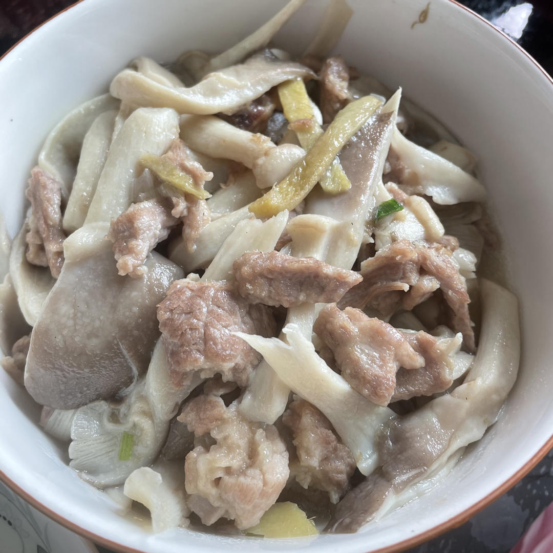 蘑菇炒肉