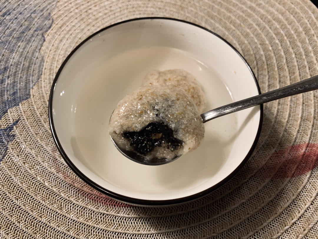 生酮低碳芝麻汤圆