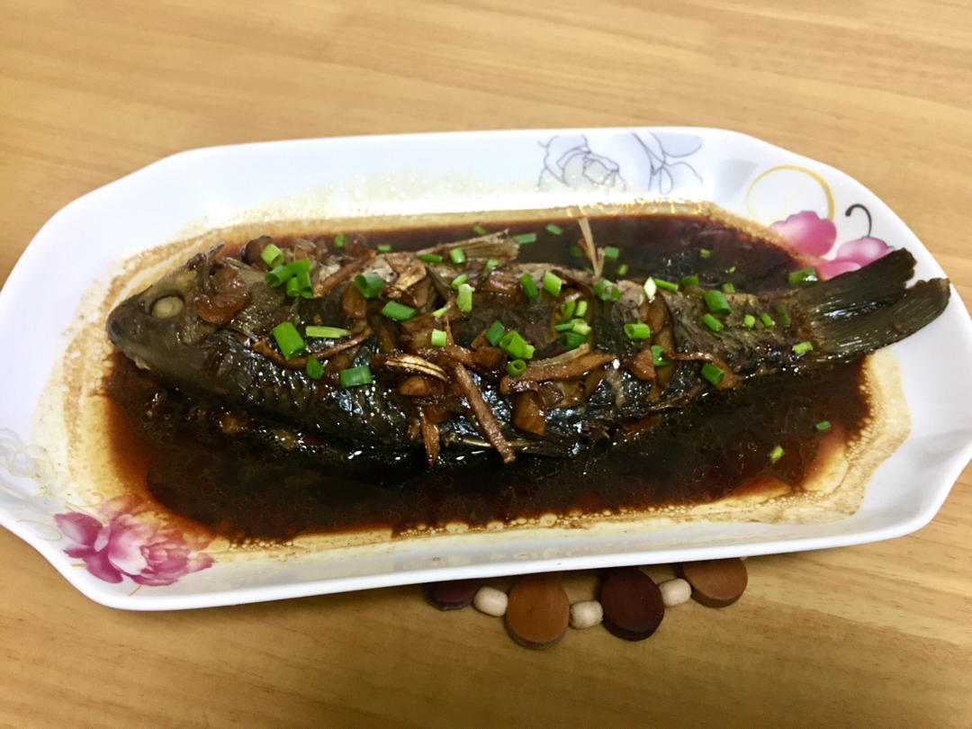 红烧鲫鱼