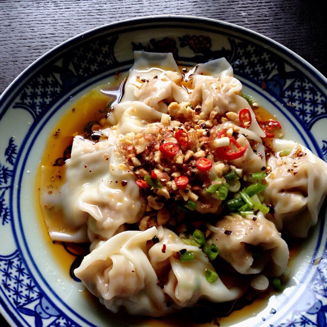 歌歌小姐做的鱼式燃抄手