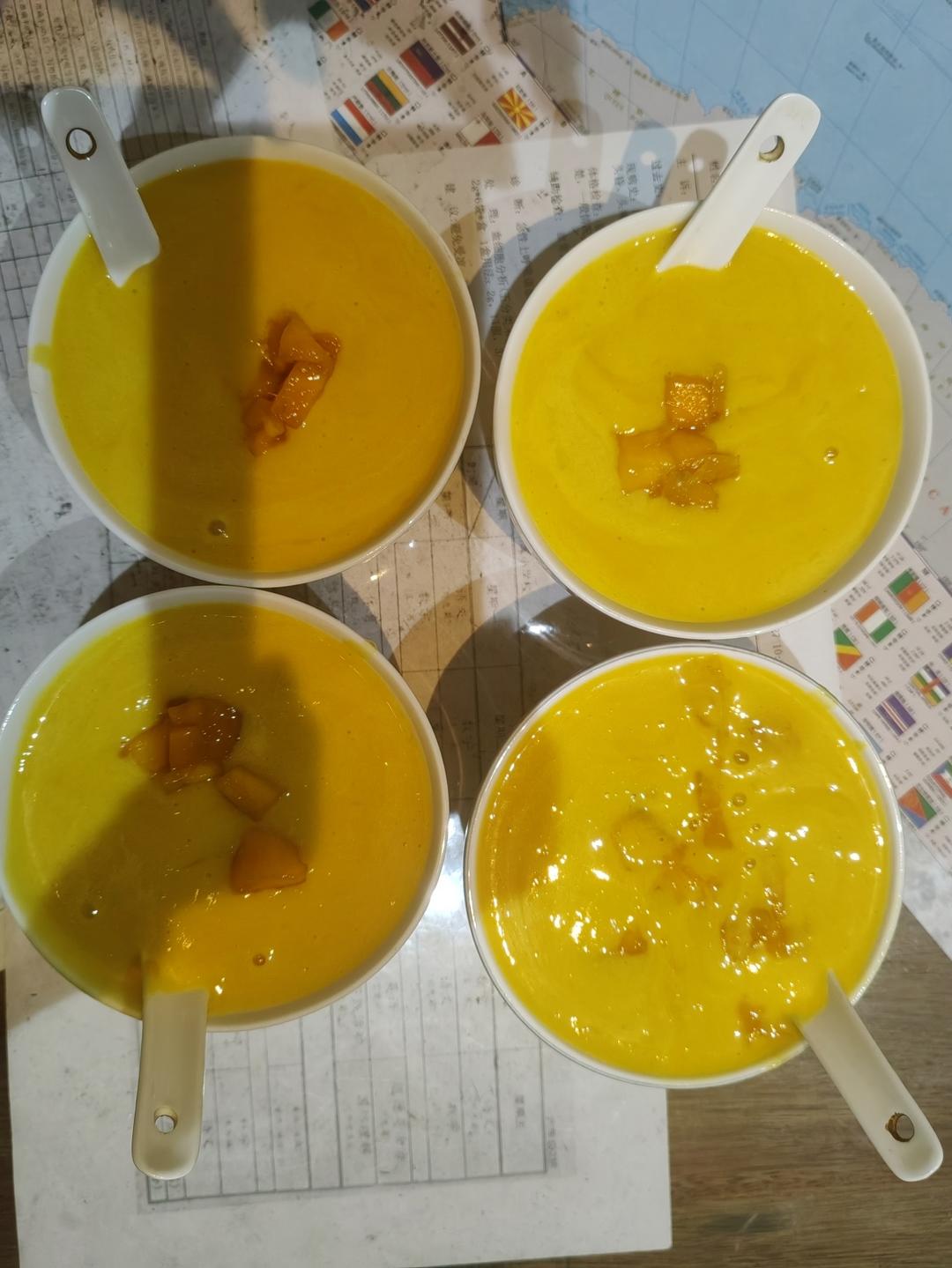 港式甜品——杨枝甘露(芒果西米露)附芒果花切法