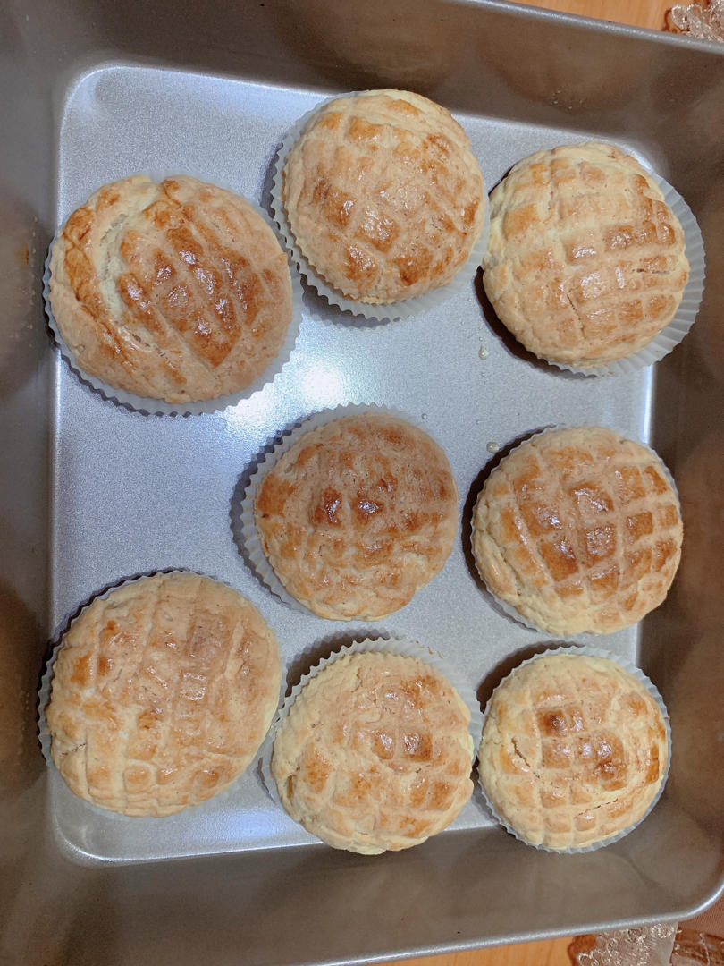 超级好吃做法简单的酥皮菠萝包