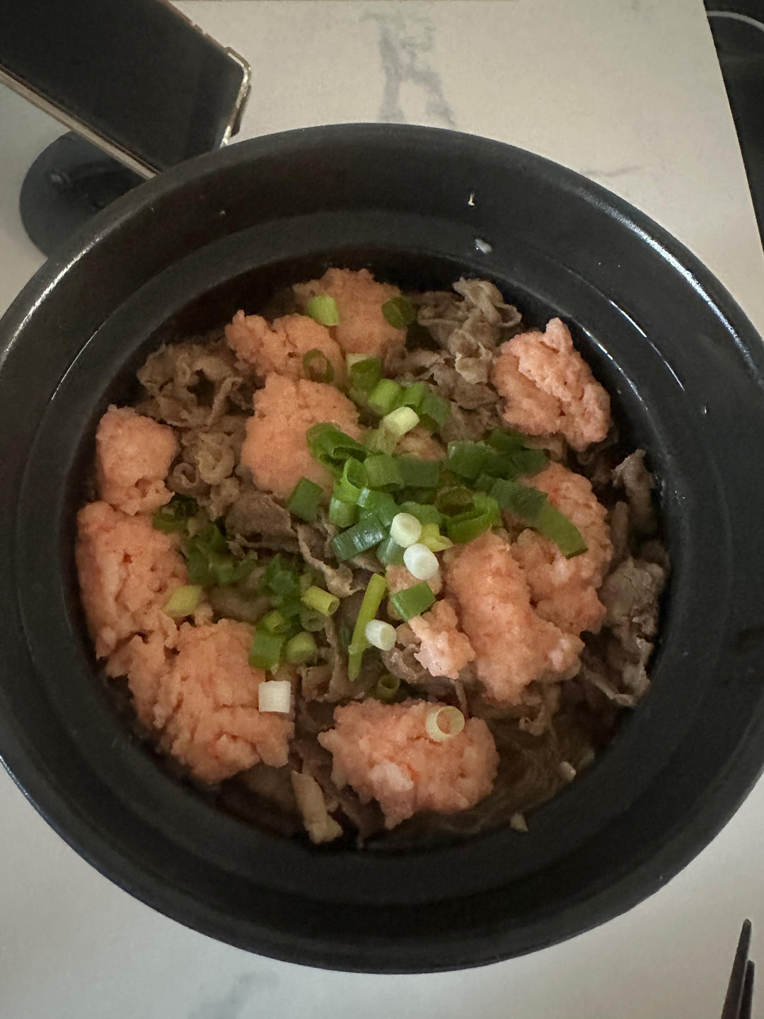 别费劲做饭了！这一锅鲜嫩过瘾，10分钟就开吃~